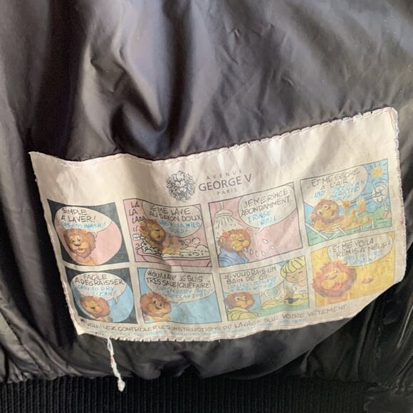 Avenue George V Paris Hooded Puffer - Picture 10 of 12